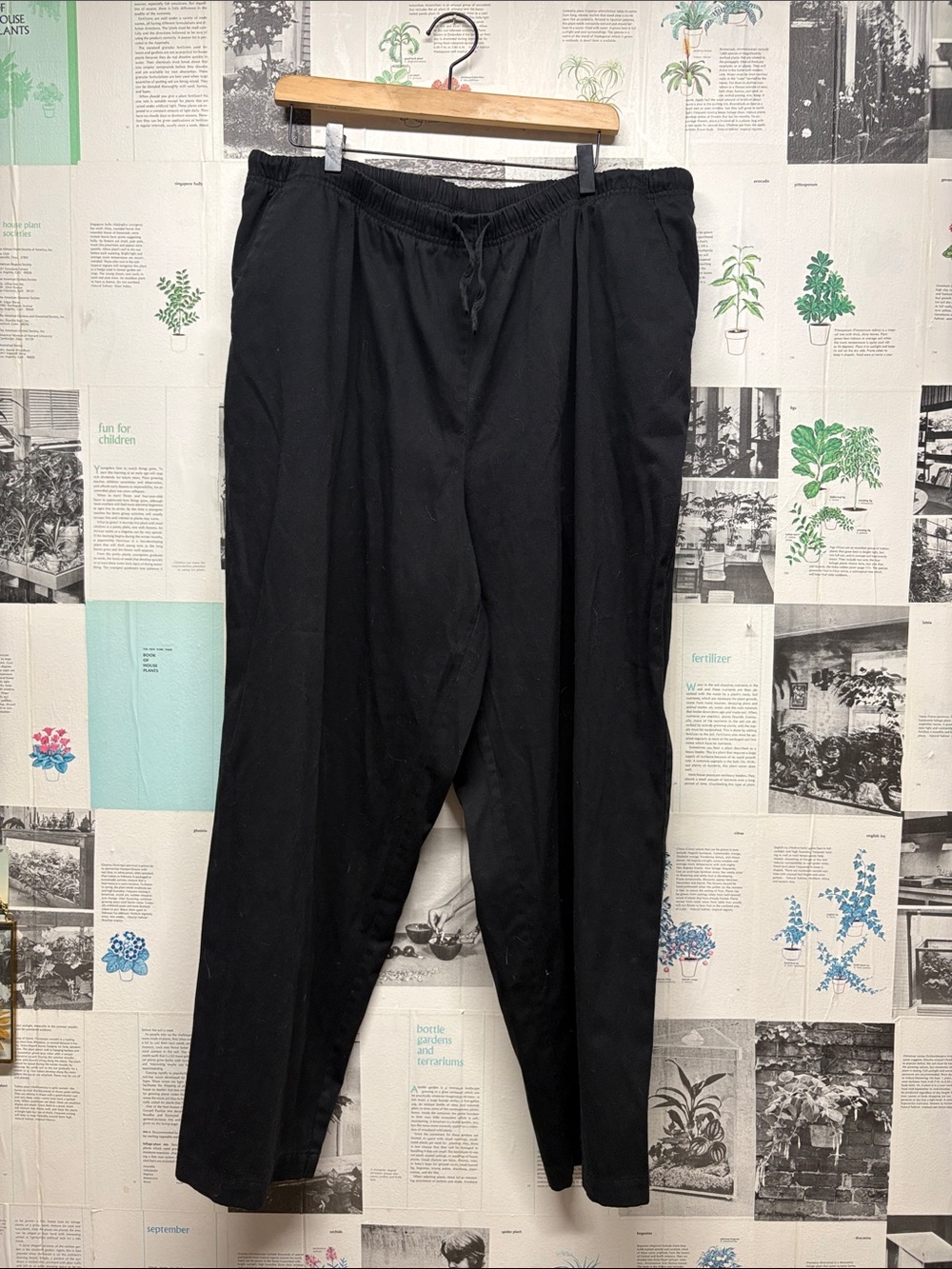 breckenridge Black Elastic Drawstring Joggers